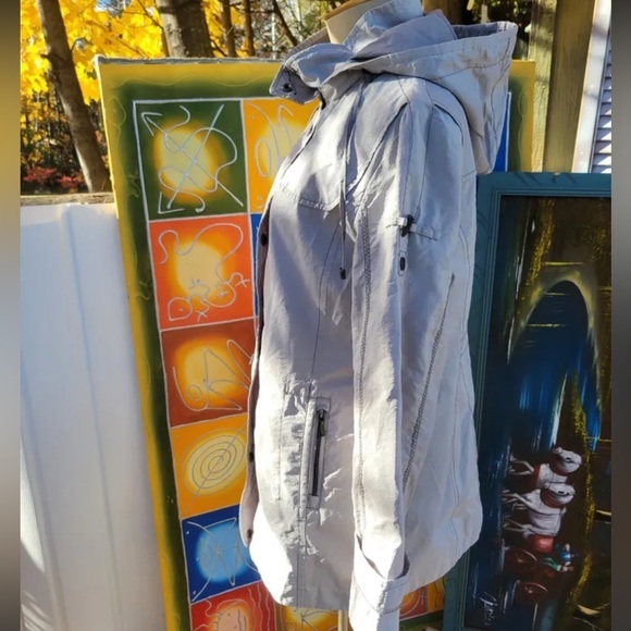 FEN-NELLI LONDON Hooded Beige Trench Jacket - Picture 7 of 10